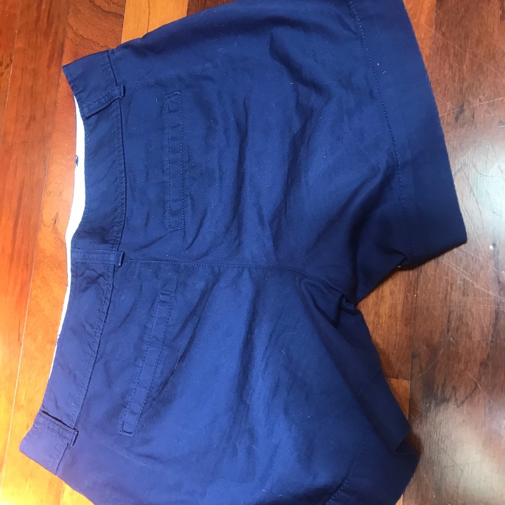 Lilly Pulitzer navy shorts size 2 EUC
